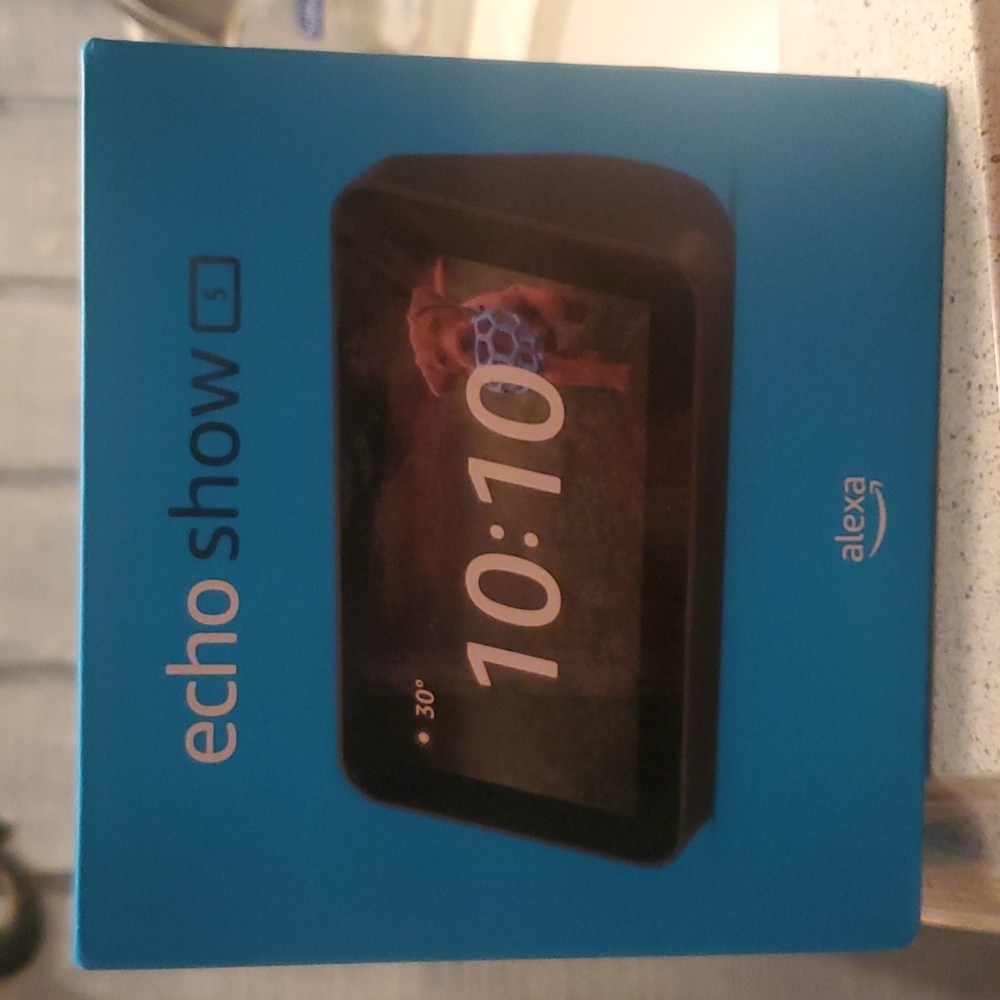 Alexa Echo Show 5 (2nd Gen) - 20% off Retail - Brand New In Box